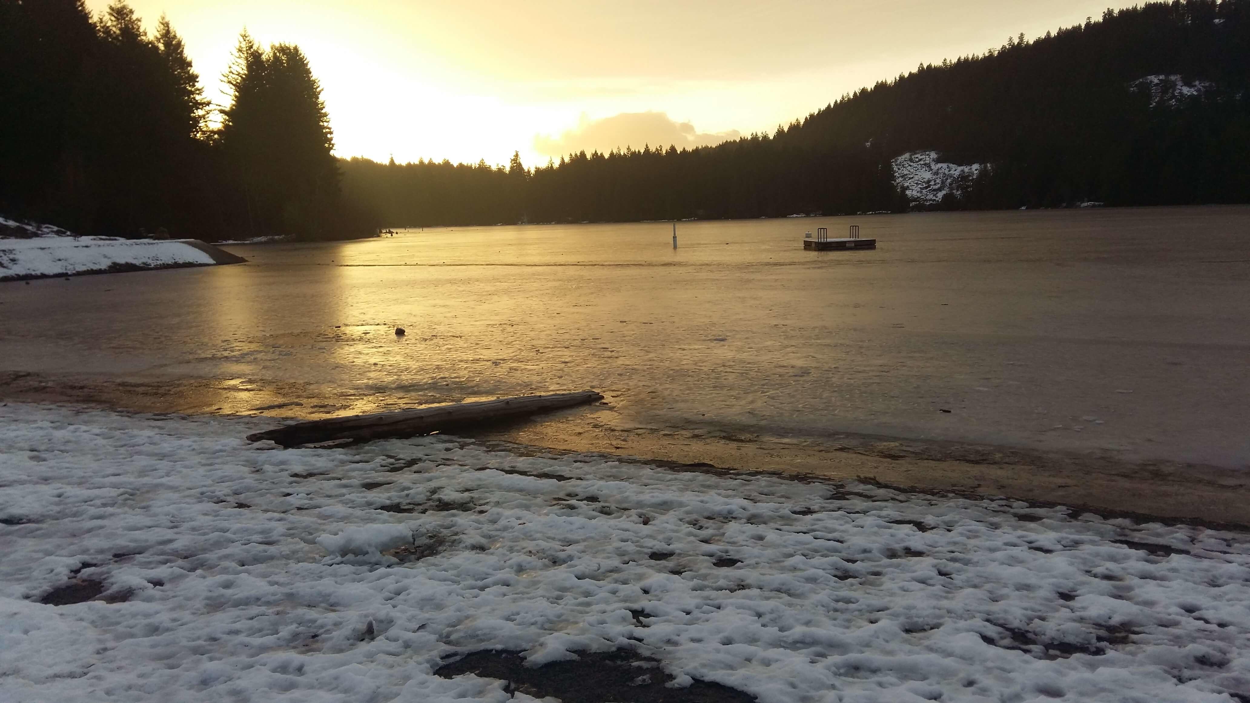 Westwood lake Nanaimo, winter trail