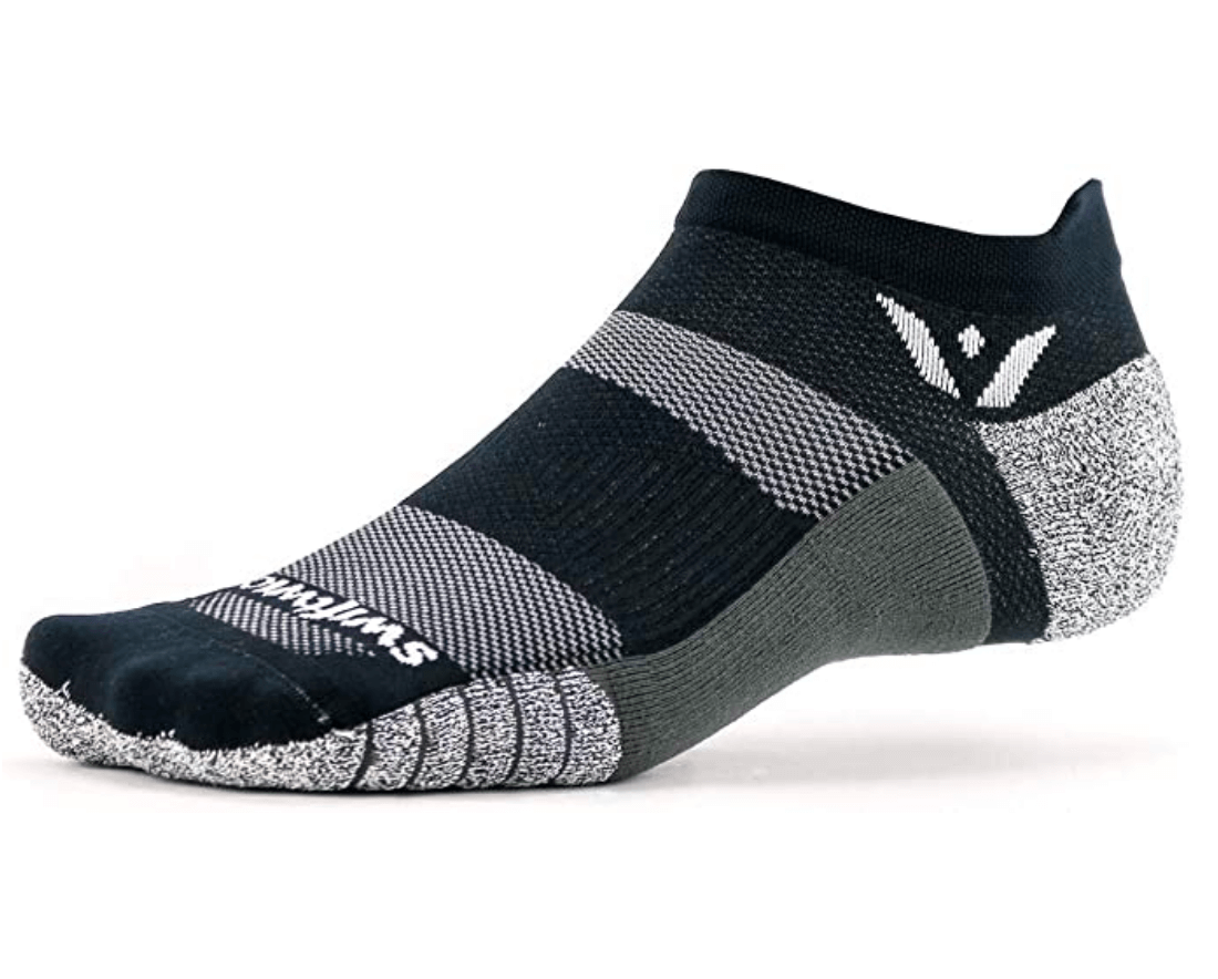 5 Best Athletic Socks | 2024 Buyers Guide | RunnerClick