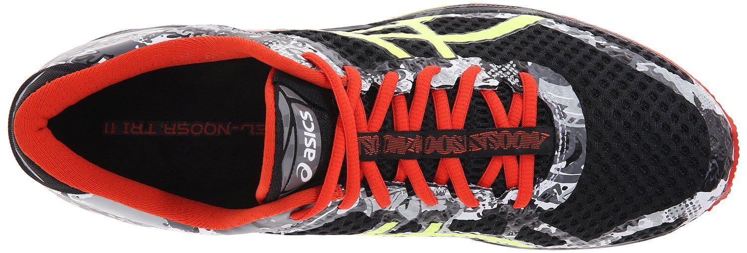 the Asics Gel Noosa Tri 11 uses a printed overlay system on the upper to reduce weight