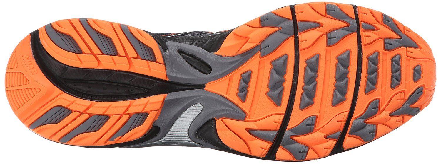 the outsole of the Asics Gel Venture 5 features numerous horizontal and vertical flex grooves to encourage a natural running stride