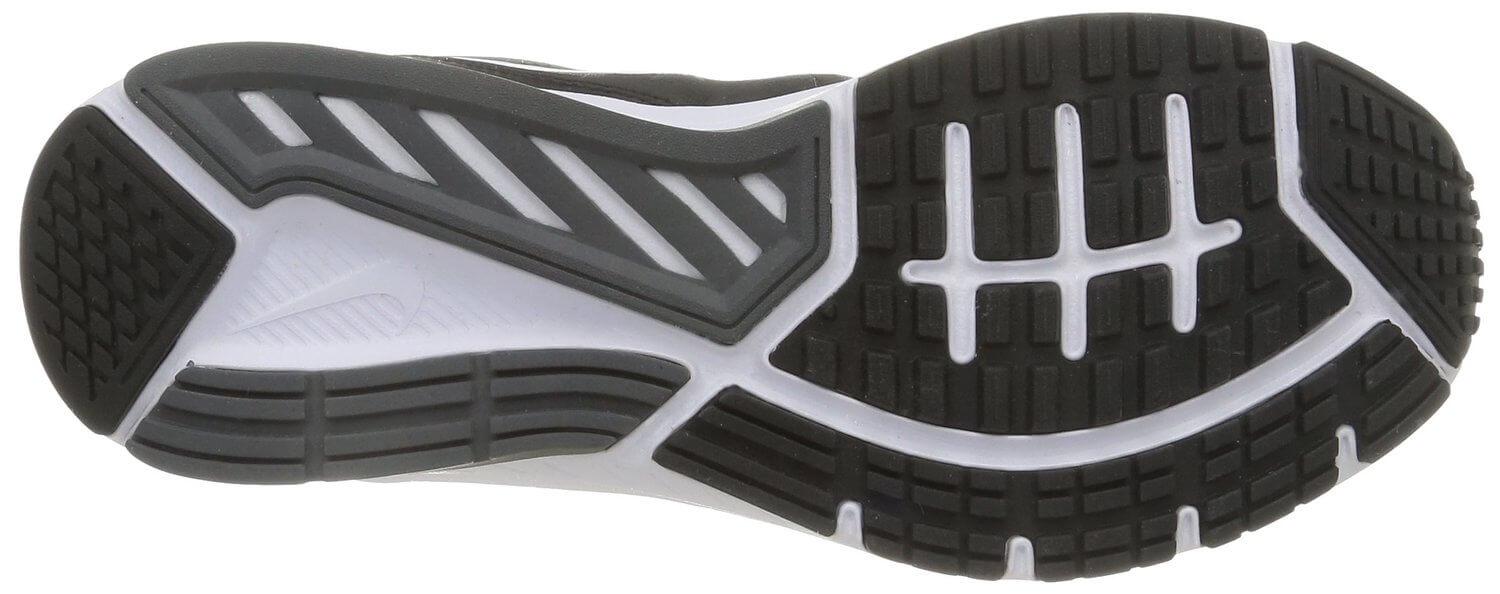 The outsole of the Nike Dart 11 offers a fair amount of traction
