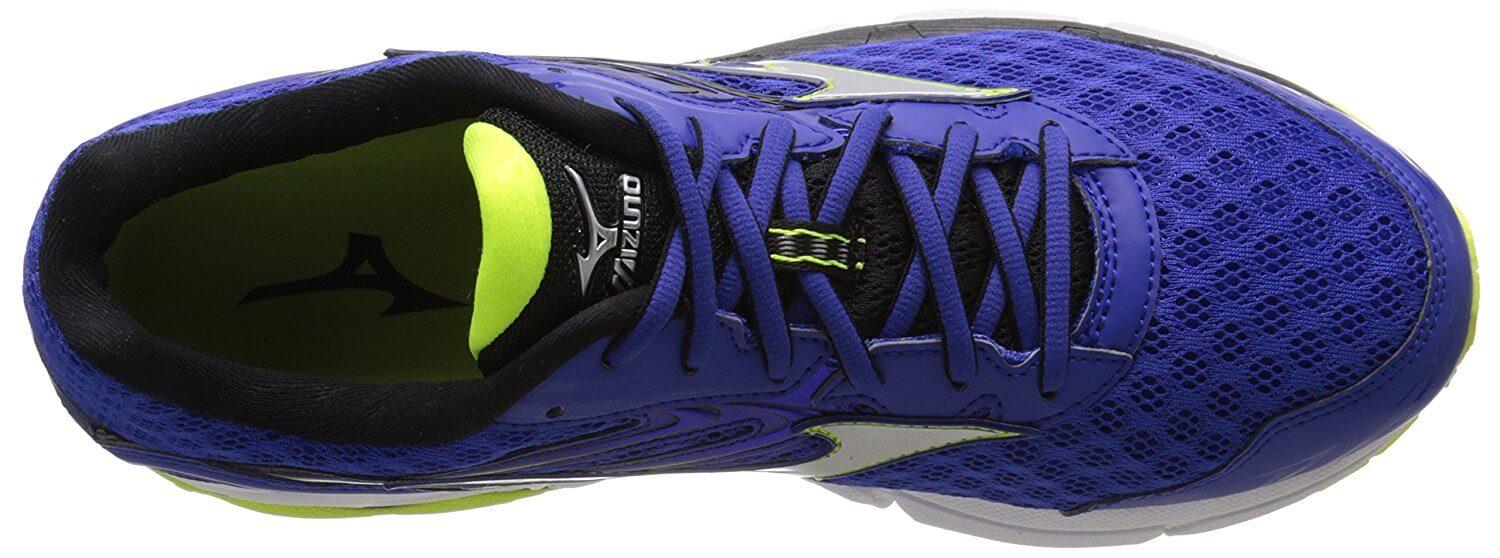 the upper of the Mizuno Wave Inspire 12 is breathable and comfortable to keep the foot cool, dry, and comfortable throughout a ride