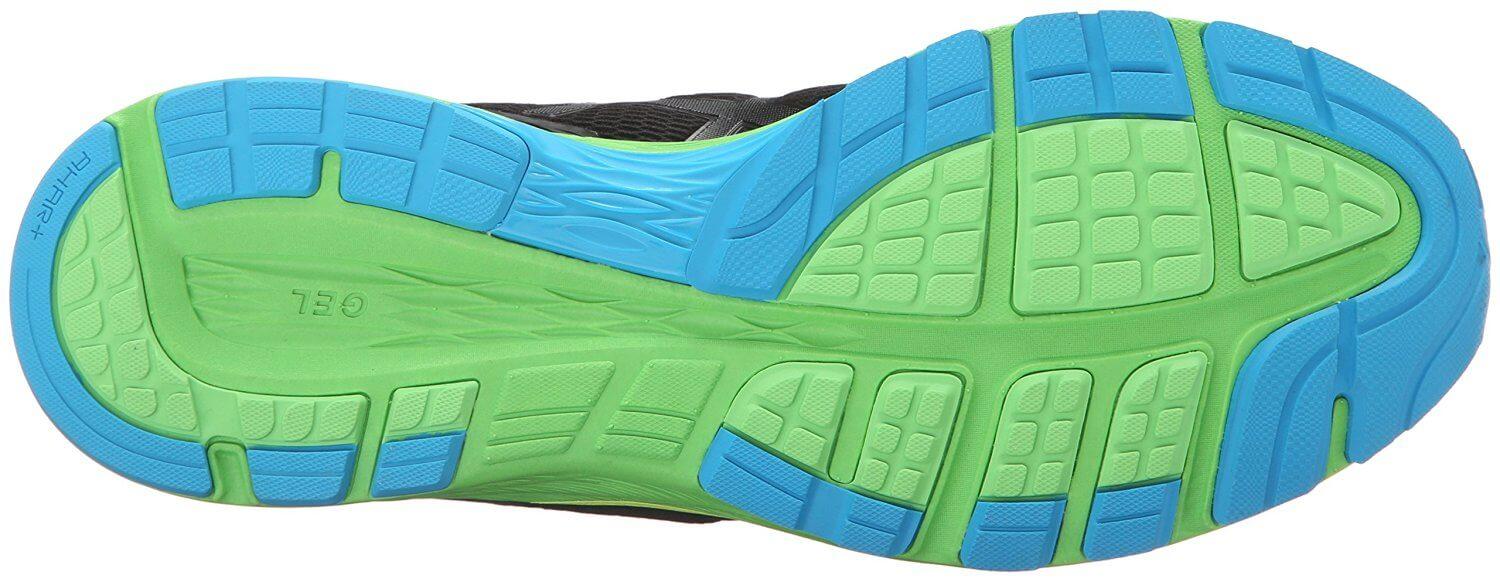 the outsole of the Asics Dynaflyte features numerous flex grooves for a flexible run