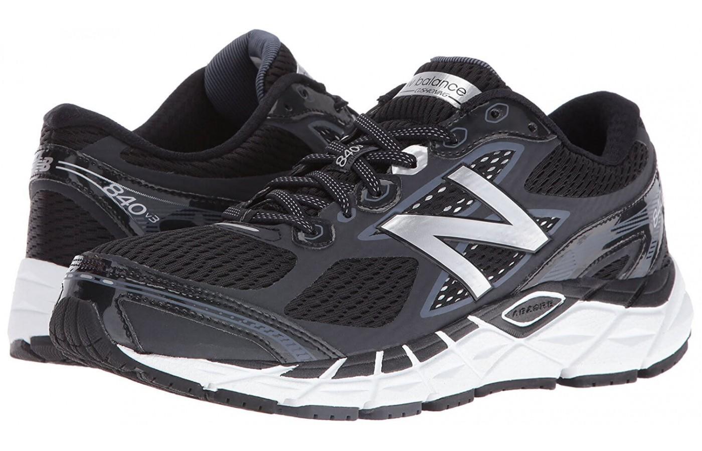 The New Balance 840 v3 is a comfortable shoe especially for those with foot pain