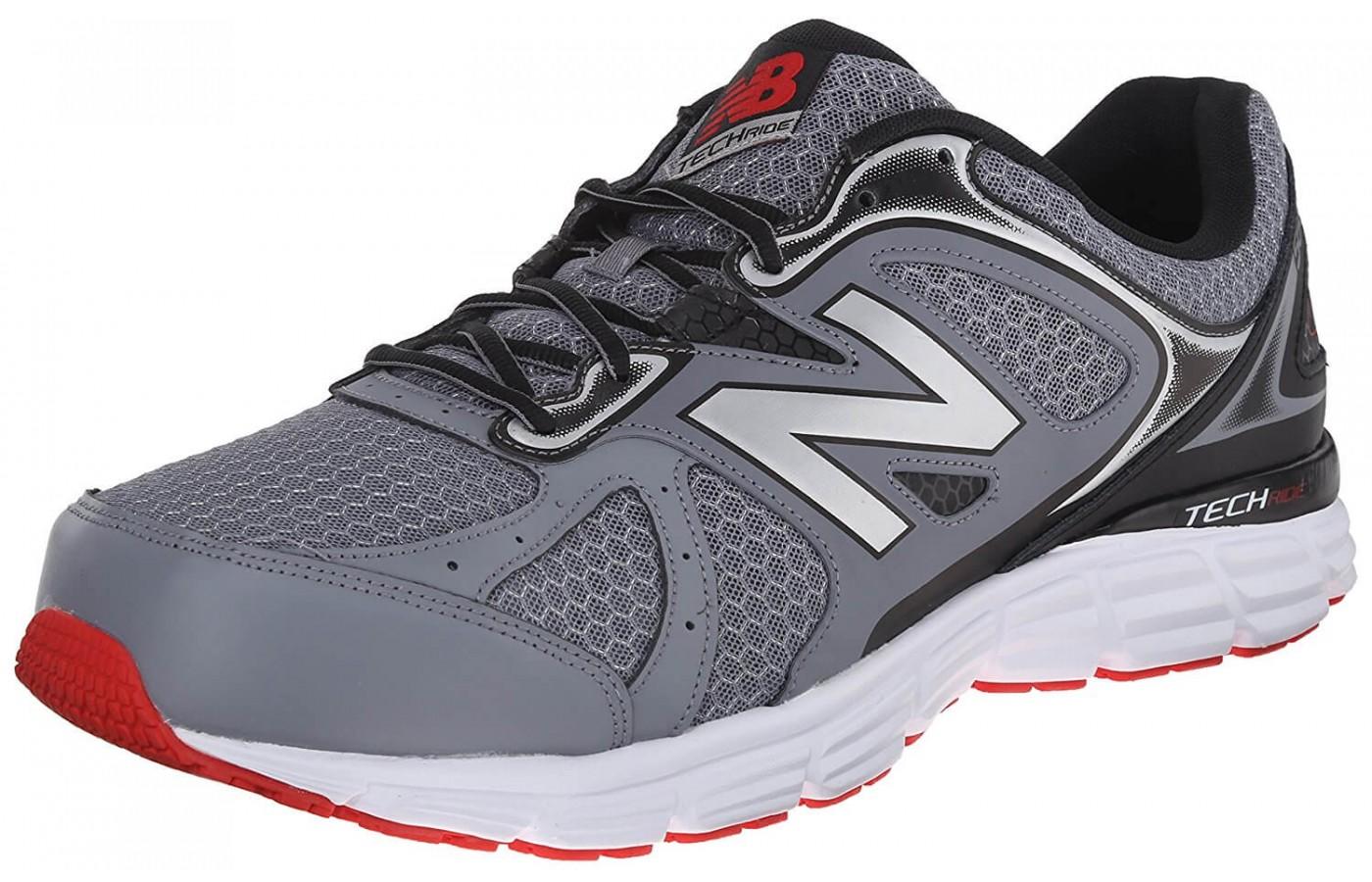 An angled perspective of the New Balance 560V6. 