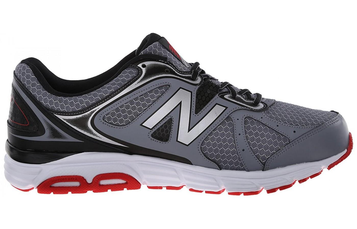A good perspective of the outer side of the New Balance 560V6. 