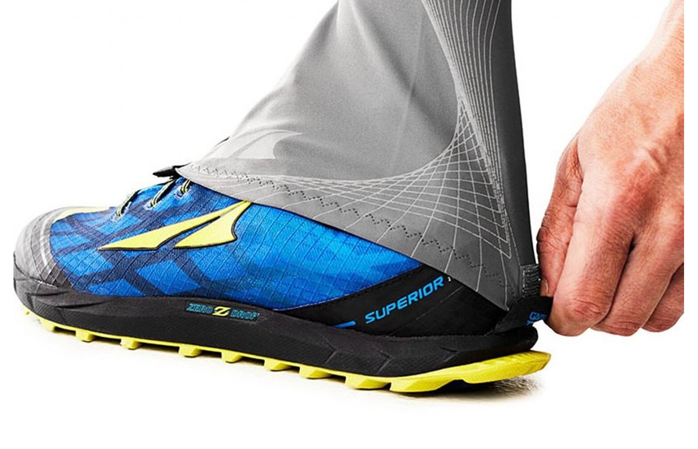 These gaiters are uniquely designed to attach to any Altra trail shoe. 
