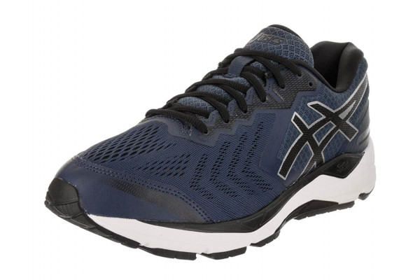 The Asics Gel Foundation 13 cushions the foot and corrects overpronation.