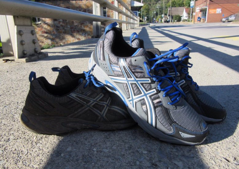 The top rated Asics running shoes