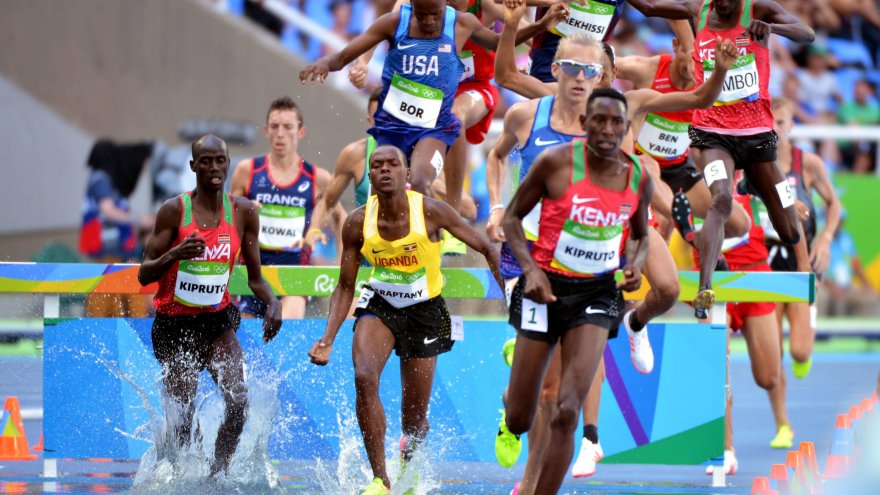 Check out these 6 elite runners you should be following online!