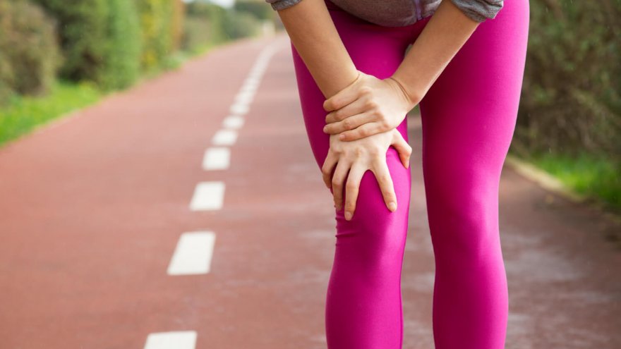 Running With Pain Behind the Knee: 7 Possible Causes and Treatment