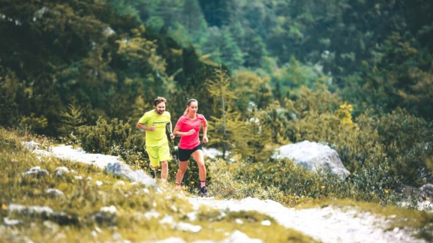 Trail Running: 5 Benefits and 10 Tips To Get Started